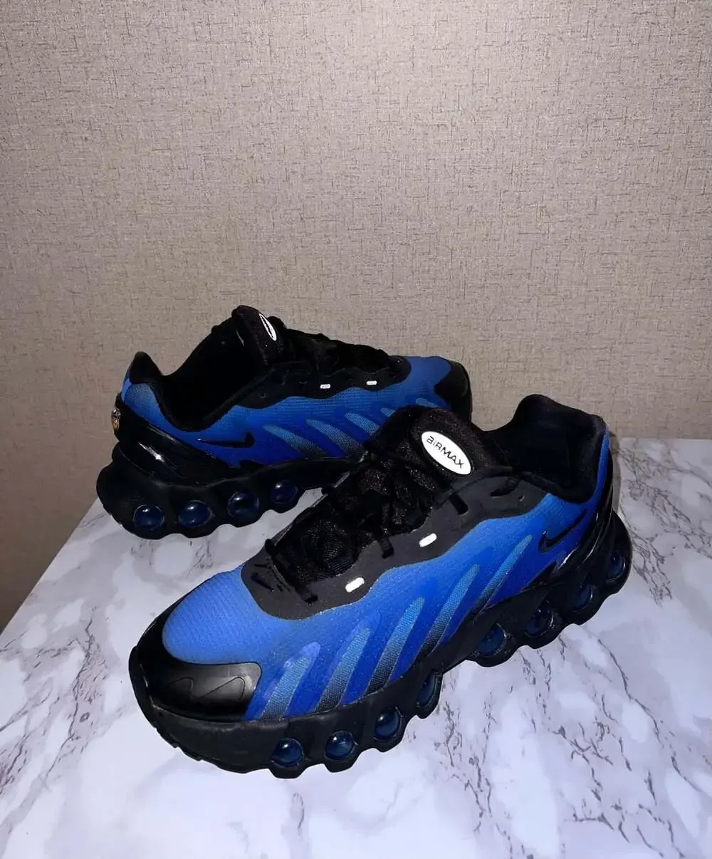 Nike Air Max DN8 Hyper Royal/Black Running Shoes (GS Size 6.5Y)